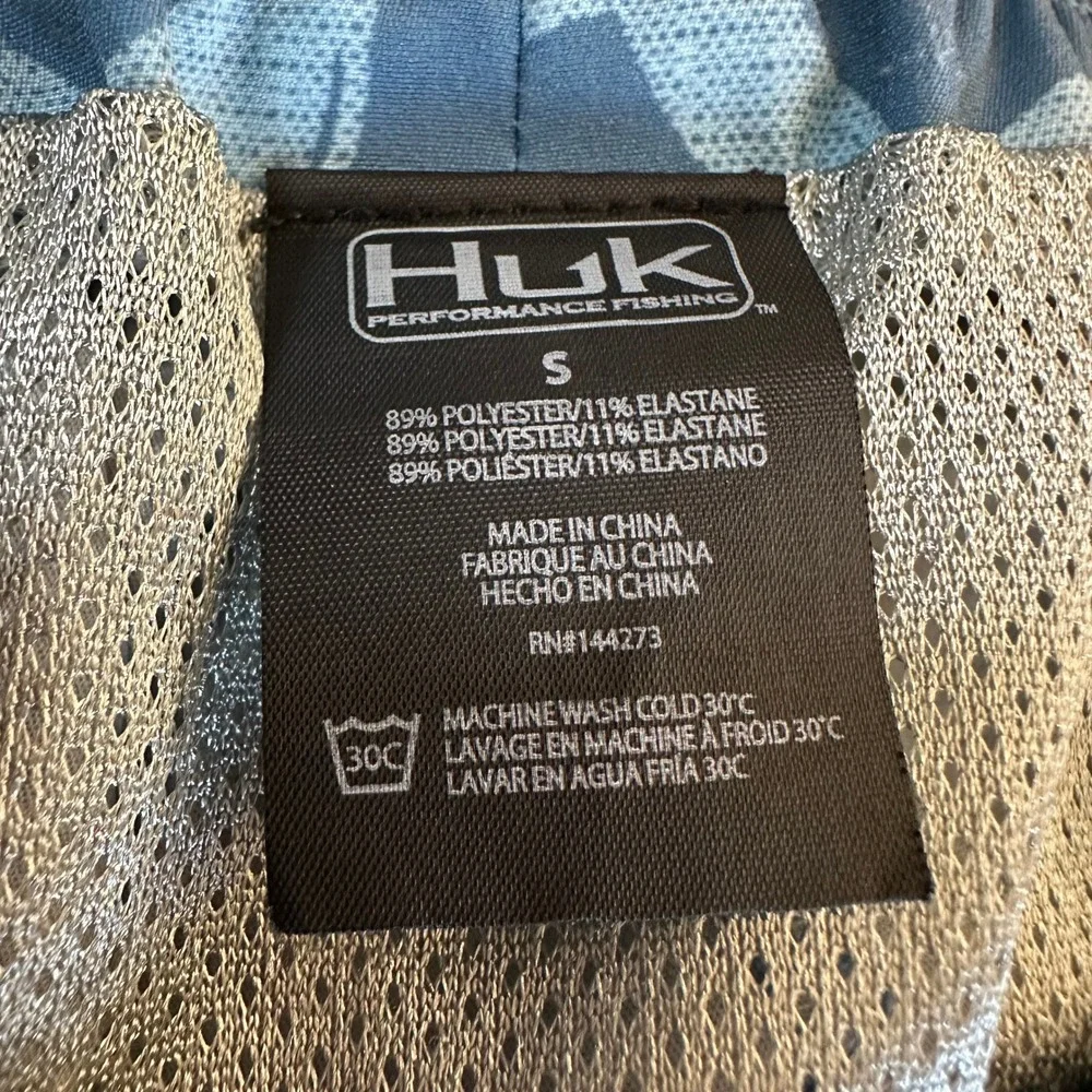 Huk Performance Fishing Mens Blue Coral Fish Tropical Print Swim Trunks Size S